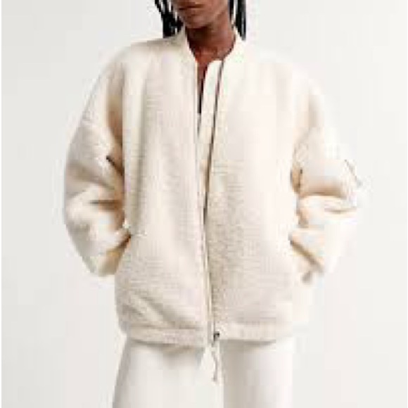 Abercrombie Oversized Sherpa Bomber Jacket - Picture 2 of 9